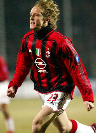 而是克制住 而是克制住