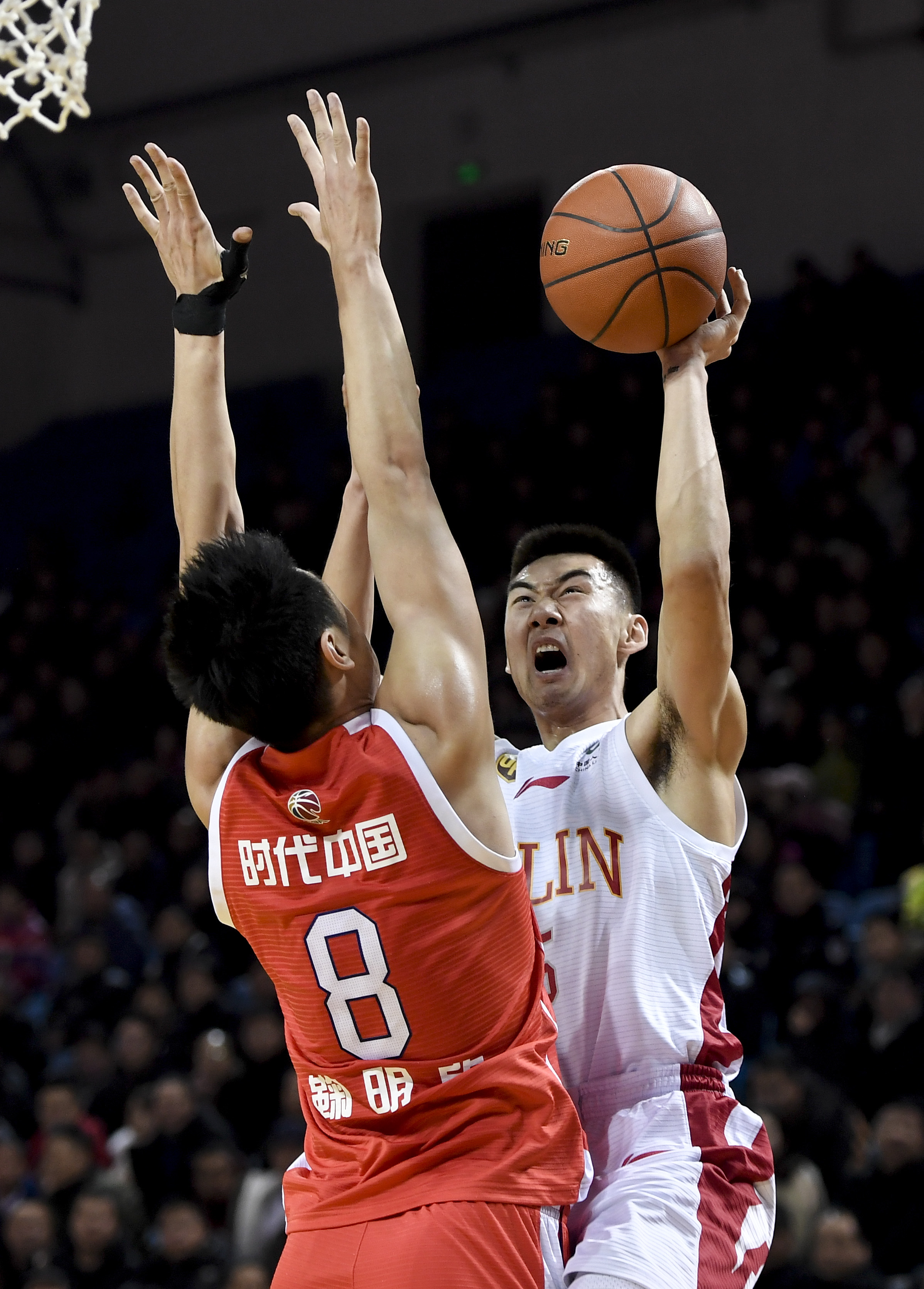 而是被情绪 而是被情绪